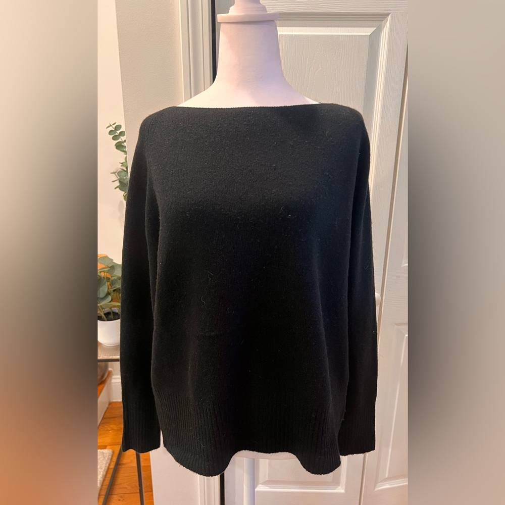 Vince Boatneck Wool & Cashmere black sweater | medium